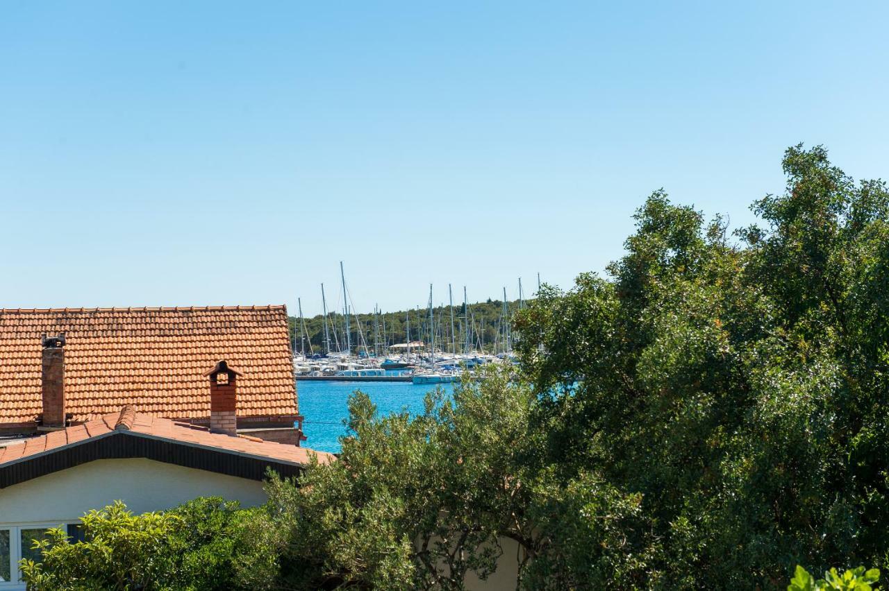 Appartamento Ella Rogoznica  Esterno foto